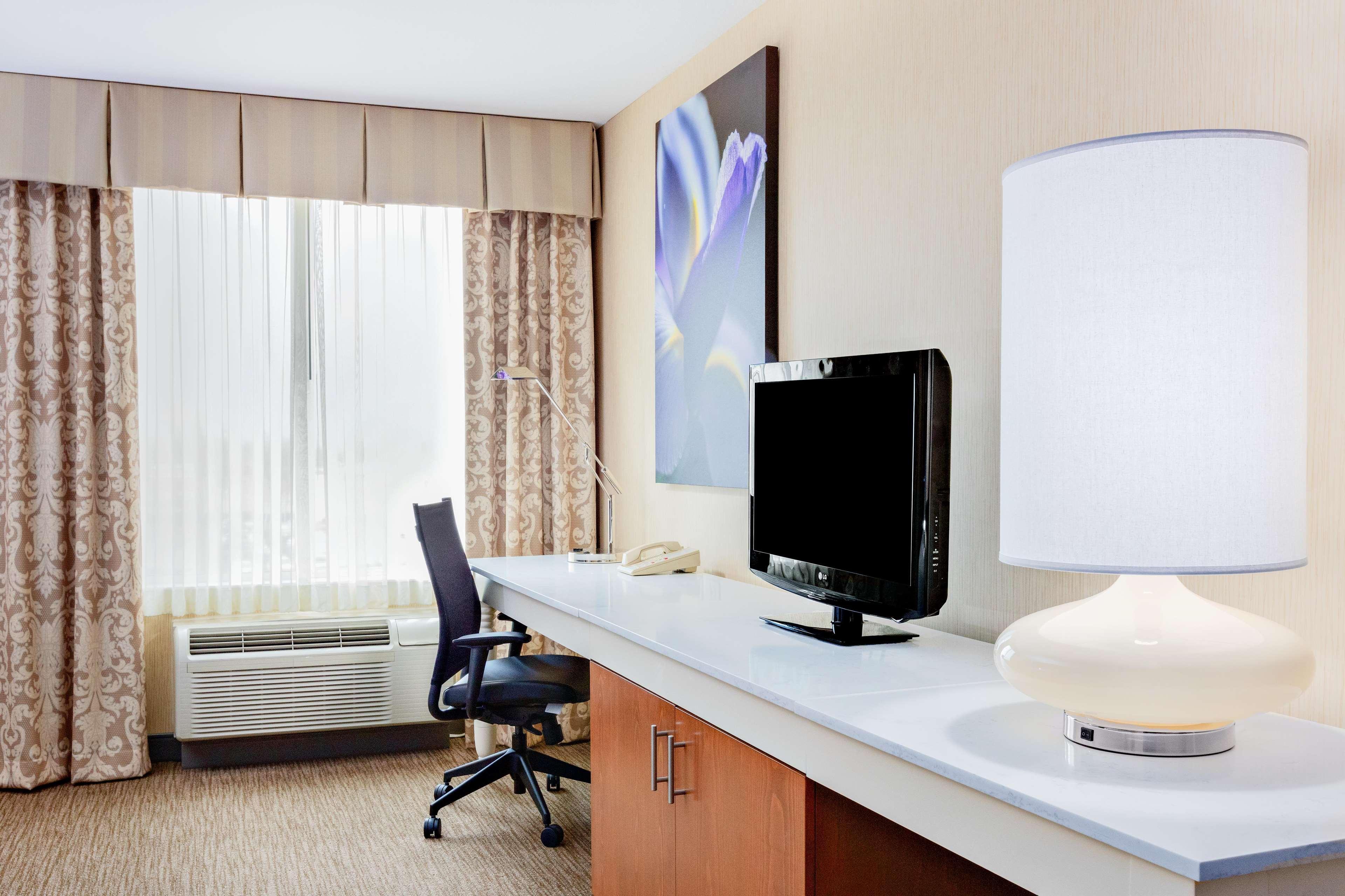 Hilton Garden Inn Фолсом Екстер'єр фото