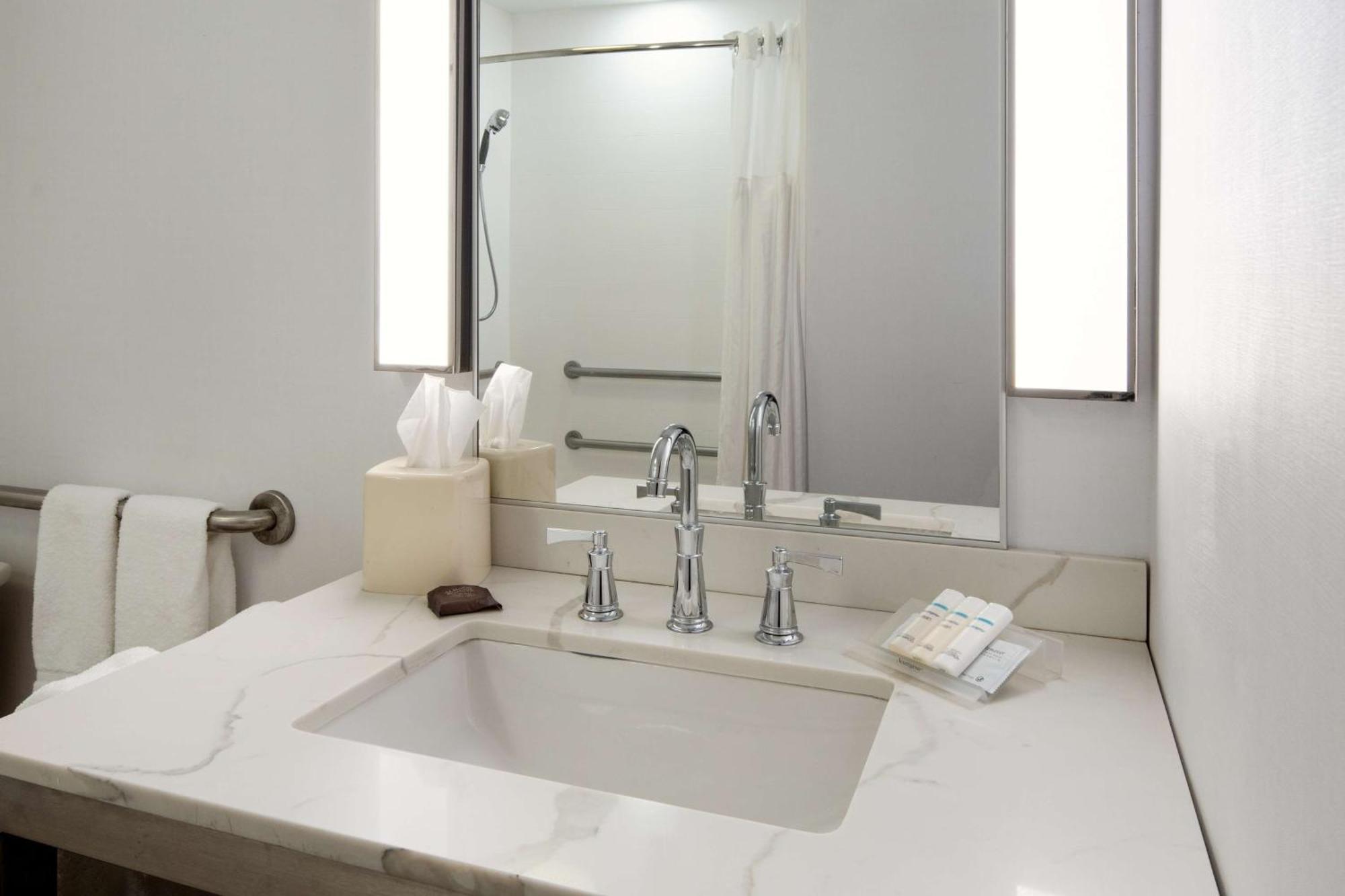 Hilton Garden Inn Фолсом Екстер'єр фото