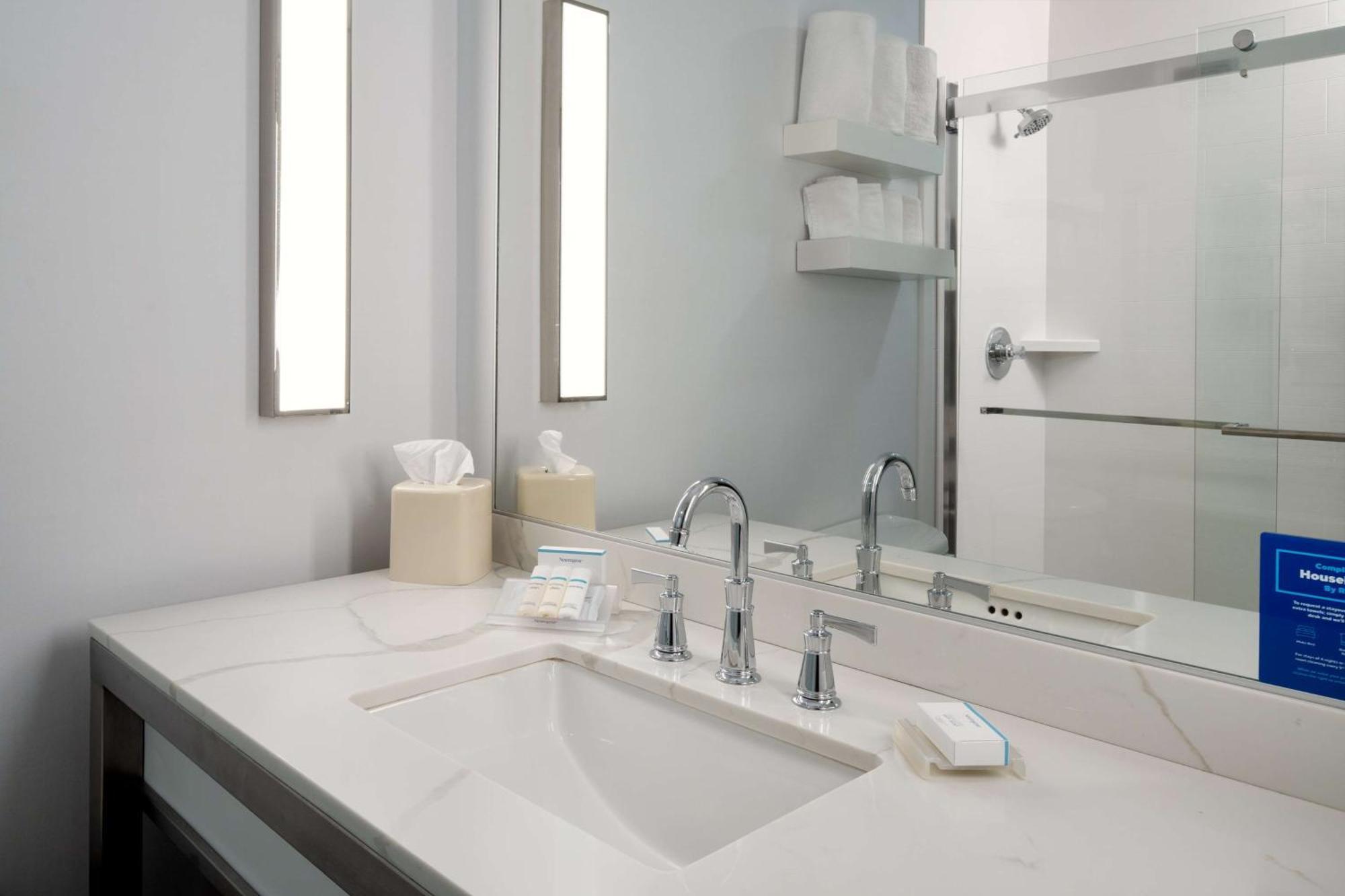 Hilton Garden Inn Фолсом Екстер'єр фото