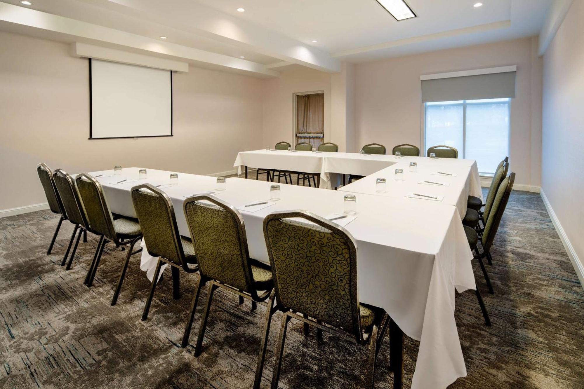 Hilton Garden Inn Фолсом Екстер'єр фото