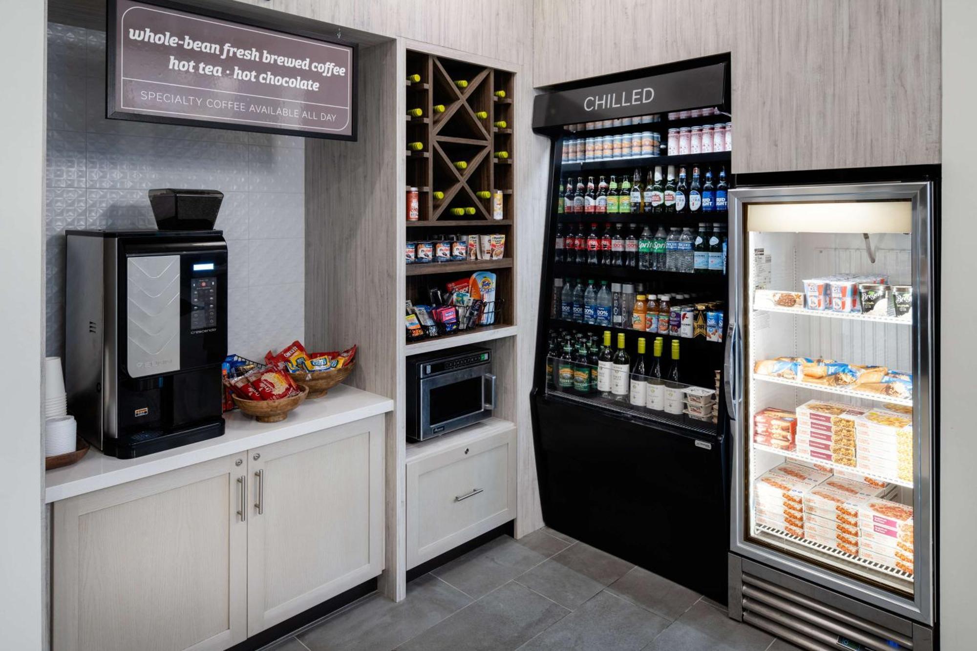 Hilton Garden Inn Фолсом Екстер'єр фото
