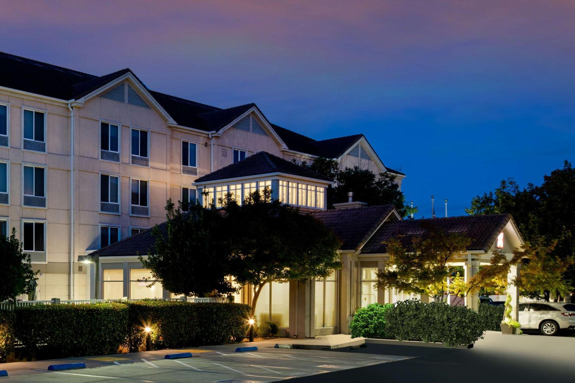 Hilton Garden Inn Фолсом Екстер'єр фото